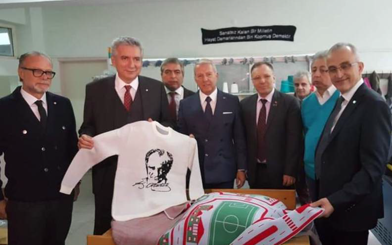 Sanayi Odası Başkanımız Sn. Erdal Bahçıvan, TRİSAD Tekstil Teknolojisi Mesleki Lisemizi ziyaret etti.